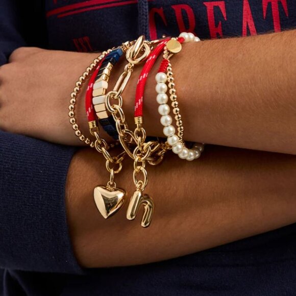 ROXANNE ASSOULIN The Mini Happy Heart Charm in cream - Picture 2 of 11